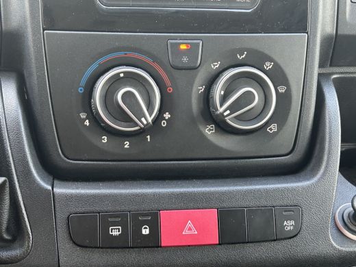 Citroën Jumper 35 2.2 HDI 131 PK / L2H2 / 1e EIG. / AIRCO / NAVI / 7-PERS DUBBELE CABINE / 3 TONS TREKHAAK / CAMERA ActivLease financial lease