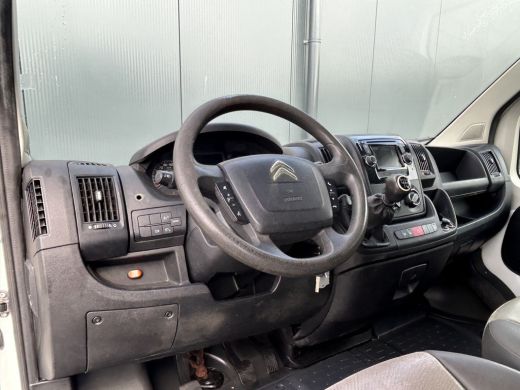 Citroën Jumper 35 2.2 HDI 131 PK / L2H2 / 1e EIG. / AIRCO / NAVI / 7-PERS DUBBELE CABINE / 3 TONS TREKHAAK / CAMERA ActivLease financial lease