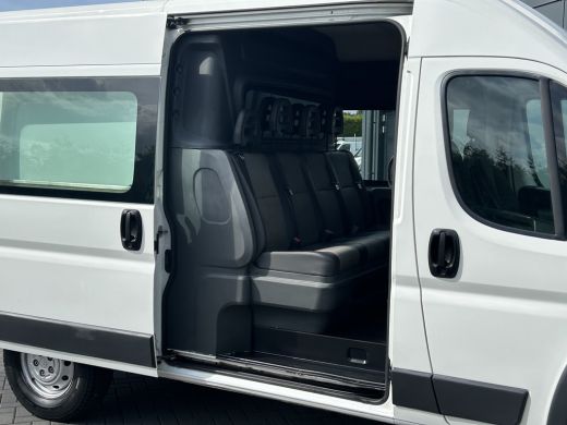 Citroën Jumper 35 2.2 HDI 131 PK / L2H2 / 1e EIG. / AIRCO / NAVI / 7-PERS DUBBELE CABINE / 3 TONS TREKHAAK / CAMERA ActivLease financial lease