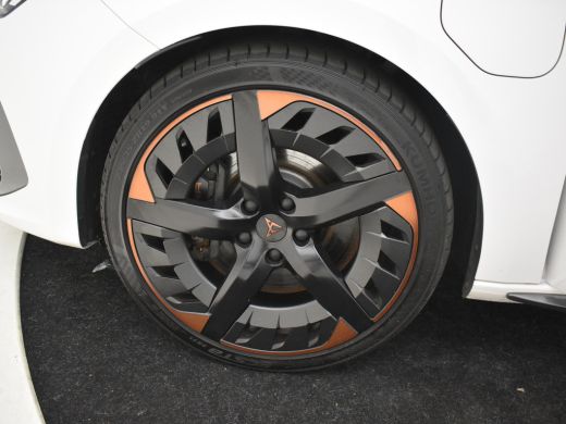 CUPRA Leon Sportstourer 1.4 e-Hybrid VZ Business 245pk l Trekhaak | Dodehoekdectie | Elektr. Bestuurdersstoel incl Memory... ActivLease financial lease