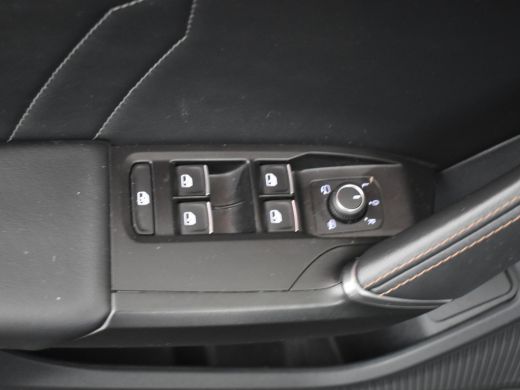 CUPRA Leon Sportstourer 1.4 e-Hybrid VZ Business | Apple Carplay/Android Auto|telefoonintegratie premium | Cruise control... ActivLease financial lease
