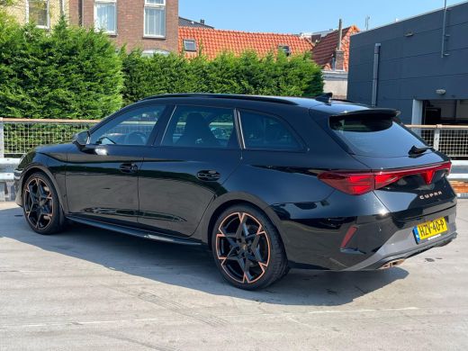 CUPRA Leon Sportstourer 1.5 272PK TSI e-Hybrid VZ Performance | Trekhaak | Elektrische achterklep | Sportstoelen | ACC | ... ActivLease financial lease