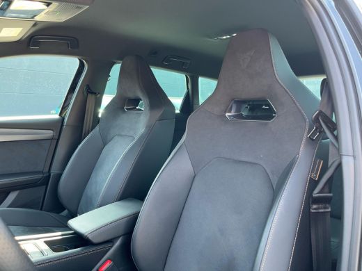 CUPRA Leon Sportstourer 1.5 272PK TSI e-Hybrid VZ Performance | Trekhaak | Elektrische achterklep | Sportstoelen | ACC | ... ActivLease financial lease