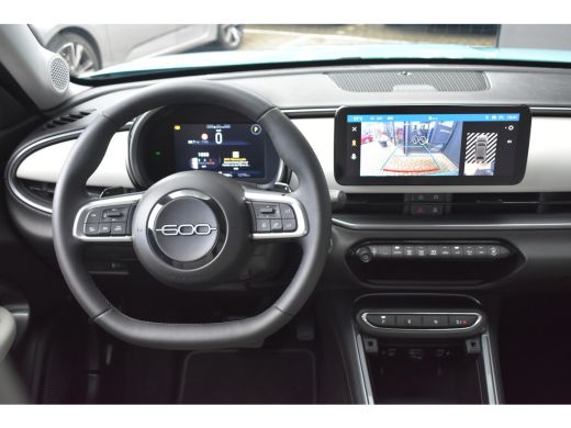 Fiat 600 1.2 Hybrid La Prima 136pk Automaat | Vol-Leder | Elektr. Stoelen | Elektr. Achterklep | Massage |... ActivLease financial lease