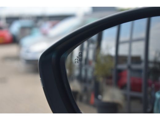 Fiat 600 1.2 Hybrid La Prima 136pk Automaat | Vol-Leder | Elektr. Stoelen | Elektr. Achterklep | Massage |... ActivLease financial lease