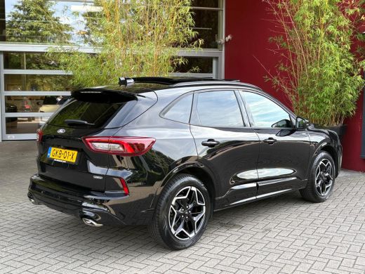 Ford Kuga 2.5 PHEV ST-Line | Achteruitrijcamera | Elektrisch glazen panorama-dak | Lichtmetalen velgen 19" ActivLease financial lease