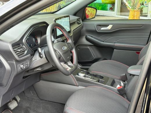Ford Kuga 2.5 PHEV ST-Line | Achteruitrijcamera | Elektrisch glazen panorama-dak | Lichtmetalen velgen 19" ActivLease financial lease