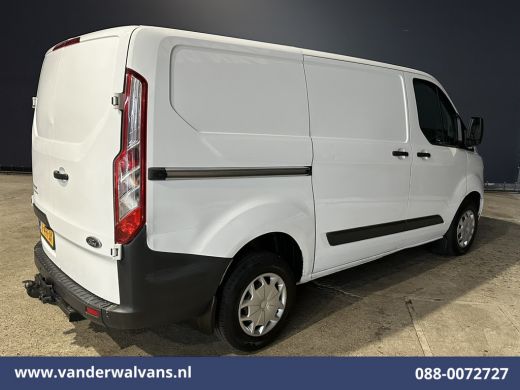 Ford Transit Custom 2.0 TDCI L1H1 Euro6 Airco | Navigatie | Camera | Cruisecontrol | 2350kg Trekhaak bijrijdersbank, ... ActivLease financial lease
