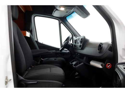 Mercedes-Benz Sprinter 516 CDI 163pk 7G Automaat L2H2 Camera/Inrichting/230V/Trekhaak 3500kg 05-2020 ActivLease financial lease