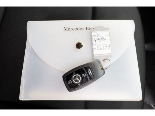 Mercedes-Benz Sprinter 516 CDI 163pk 7G Automaat L2H2 Camera/Inrichting/230V/Trekhaak 3500kg 05-2020 ActivLease financial lease