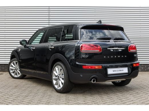 Mini Clubman Cooper Classic / Achteruitrijcamera / Comfort Access / LED / Stoelverwarming ActivLease financial lease