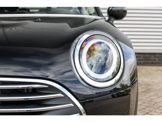 Mini Clubman Cooper Classic / Achteruitrijcamera / Comfort Access / LED / Stoelverwarming ActivLease financial lease