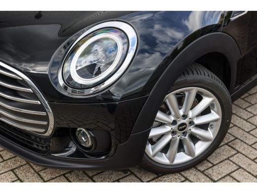 Mini Clubman Cooper Classic / Achteruitrijcamera / Comfort Access / LED / Stoelverwarming ActivLease financial lease