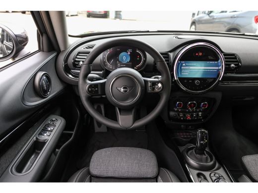 Mini Clubman Cooper Classic / Achteruitrijcamera / Comfort Access / LED / Stoelverwarming ActivLease financial lease