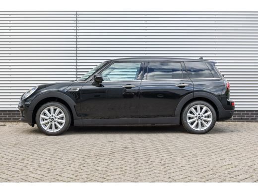 Mini Clubman Cooper Classic / Achteruitrijcamera / Comfort Access / LED / Stoelverwarming ActivLease financial lease