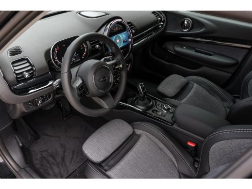 Mini Clubman Cooper Classic / Achteruitrijcamera / Comfort Access / LED / Stoelverwarming ActivLease financial lease