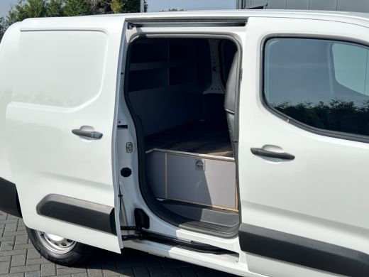 Opel Combo 1.5D 102 PK / L2H1 / 83.608 KM ! / 1e EIG. / INRICHTING / 2X SCHUIFDEUR / AIRCO / CRUISE / BLUETOOTH ActivLease financial lease