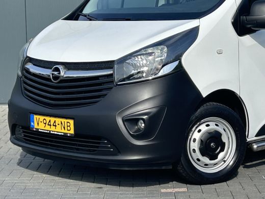 Opel Vivaro 1.6 CDTI 126 PK EURO 6 / L1H1 / AIRCO / CRUISE / NAVI / TREKHAAK / 3-ZITS / BLUETOOTH ActivLease financial lease