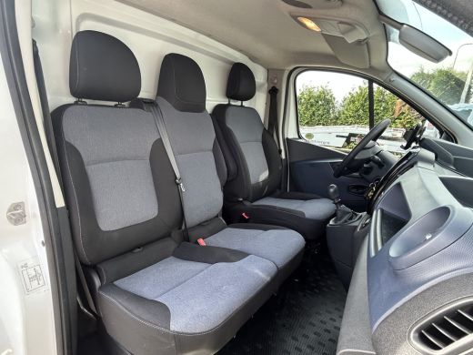 Opel Vivaro 1.6 CDTI 126 PK EURO 6 / L1H1 / AIRCO / CRUISE / NAVI / TREKHAAK / 3-ZITS / BLUETOOTH ActivLease financial lease