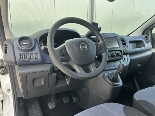Opel Vivaro 1.6 CDTI 126 PK EURO 6 / L1H1 / AIRCO / CRUISE / NAVI / TREKHAAK / 3-ZITS / BLUETOOTH ActivLease financial lease