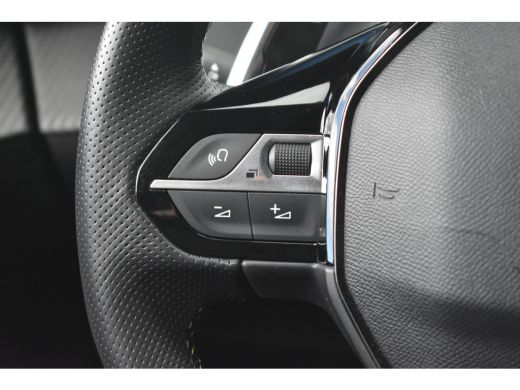 Peugeot 2008 1.2 Hybrid 136 GT | Adaptive Cruise  | Sfeerverlichting | Navigatie 3D | Achteruitrijcamera | Spo... ActivLease financial lease
