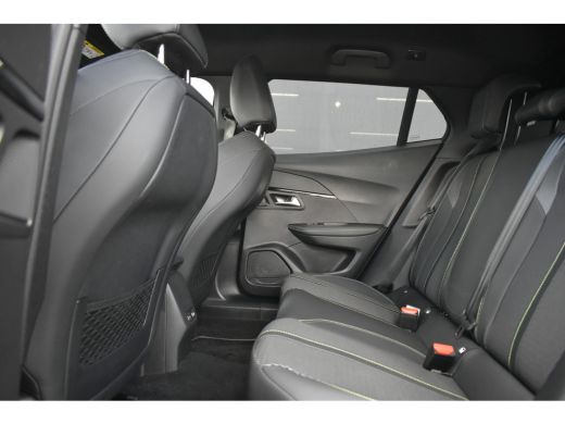 Peugeot 2008 1.2 Hybrid 136 GT | Adaptive Cruise  | Sfeerverlichting | Navigatie 3D | Achteruitrijcamera | Spo... ActivLease financial lease
