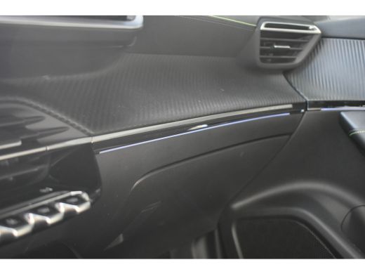 Peugeot 2008 1.2 Hybrid 136 GT | Adaptive Cruise | Sfeerverlichting | Sportstoelen | Navigatie 3D | Achteruitr... ActivLease financial lease