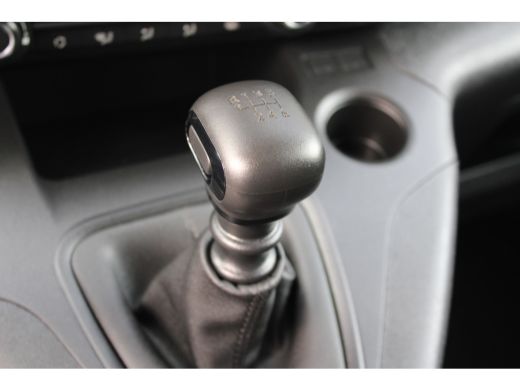 Peugeot Partner 1.2 PureTech 110 S&S L1 ActivLease financial lease