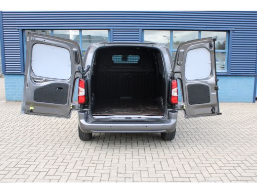 Peugeot Partner 1.2 PureTech 110 S&S L1 ActivLease financial lease
