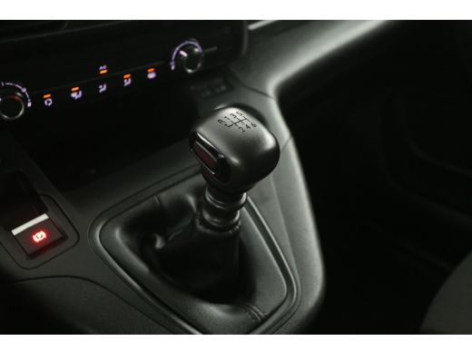 Peugeot Partner 1.2 PureTech L1H1 | 111PK | Benzine | Airco | Carplay | Cruise | Navi | Parkeersens. ActivLease financial lease