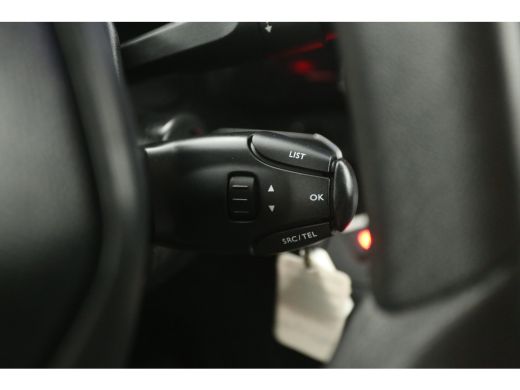 Peugeot Partner 1.2 PureTech L1H1 | 111PK | Benzine | Airco | Carplay | Cruise | Navi | Parkeersens. ActivLease financial lease