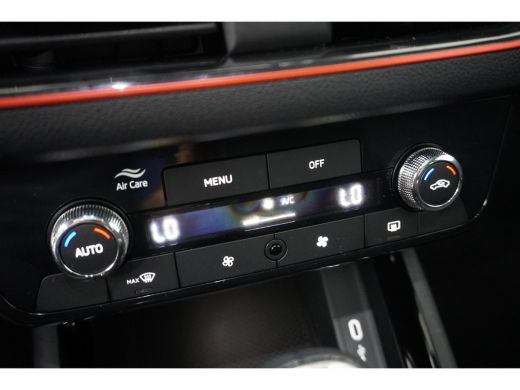 Skoda Kamiq 1.0 116PK TSI DSG Automaat Sport Business | Panoramadak | Apple Carplay | Camera achter | PDC V+A... ActivLease financial lease