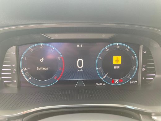Skoda Octavia Combi 1.0 110PK TSI Style | Cruise Control | Navigatie | PDC V+A | Trekhaak ActivLease financial lease