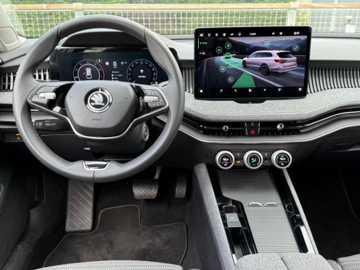 Skoda Superb Combi 1.5 TSI 150 pk MHEV First Edition | LED | CARPLAY | CLIMA | STOELVERWARMING ActivLease financial lease