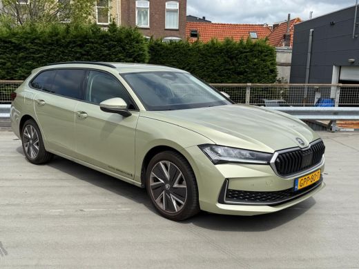 Skoda Superb Combi 1.5 TSI 150 pk MHEV First Edition | LED | CARPLAY | CLIMA | STOELVERWARMING ActivLease financial lease