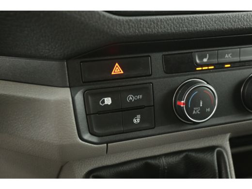 Volkswagen Crafter 35 2.0 TDI L3H3 177PK 3500kg Trekgew. Trekhaak Airco Cruise PDC 3 Persoons ActivLease financial lease