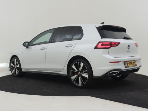 Volkswagen Golf 1.4 eHybrid GTE 245pk Matrix koplampen | Dodehoekdectie | Head up display | Led mislampen  | Stuu... ActivLease financial lease