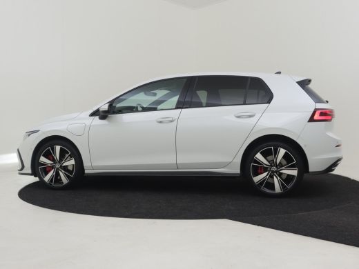 Volkswagen Golf 1.4 eHybrid GTE 245pk Matrix koplampen | Dodehoekdectie | Head up display | Led mislampen  | Stuu... ActivLease financial lease