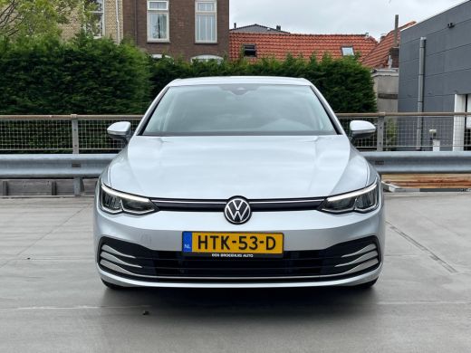 Volkswagen Golf 1.5 130PK TSI Life | ACC | Achteruitrijcamera | Getinte ruiten achter | Trekhaak | Navigatie | Ap... ActivLease financial lease