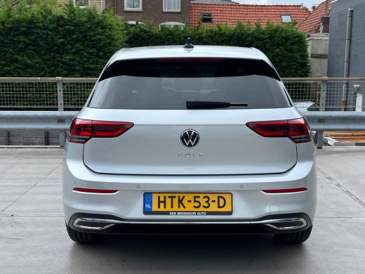 Volkswagen Golf 1.5 130PK TSI Life | ACC | Achteruitrijcamera | Getinte ruiten achter | Trekhaak | Navigatie | Ap... ActivLease financial lease