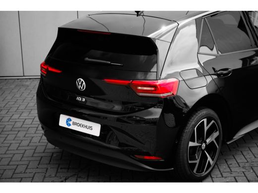 Volkswagen ID.3 Pro Business Inclusief €2000,- inruilvoordeel | Achterlichten LED, luxe uitgevoerd incl. dynamisc... ActivLease financial lease