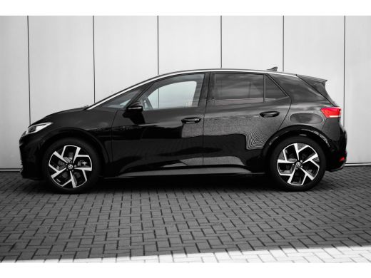 Volkswagen ID.3 Pro Business Inclusief €2000,- inruilvoordeel | Achterlichten LED, luxe uitgevoerd incl. dynamisc... ActivLease financial lease