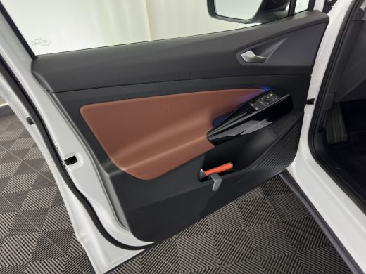Volkswagen ID.4 First 77 kWh [ 3-Fase ] (INCL-BTW) *HEAT-PUMP | LEATHER-MICROFIBRE | FULL-LED | HEATED-COMFORTSEA... ActivLease financial lease