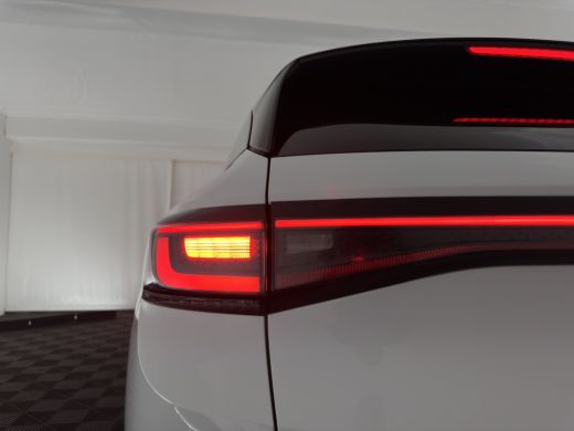 Volkswagen ID.4 First 77 kWh [ 3-Fase ] (INCL-BTW) *HEAT-PUMP | LEATHER-MICROFIBRE | FULL-LED | HEATED-COMFORTSEA... ActivLease financial lease