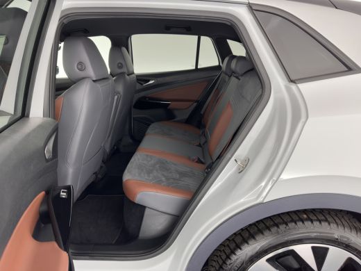 Volkswagen ID.4 First 77 kWh [ 3-Fase ] (INCL-BTW) *HEAT-PUMP | LEATHER-MICROFIBRE | FULL-LED | HEATED-COMFORTSEA... ActivLease financial lease