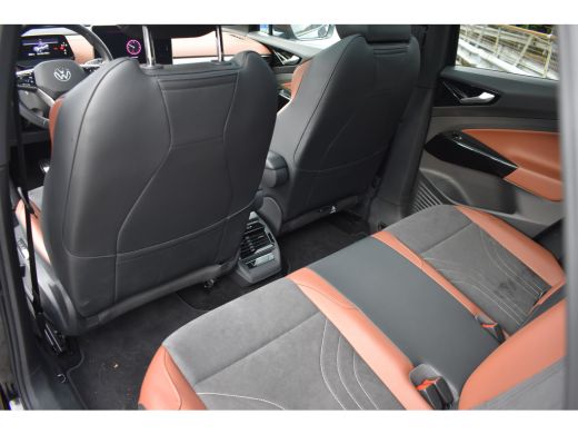 Volkswagen ID.5 Pro Business 77 kWh | 286 PK TREKHAAK | APP. CONNECT | IQ. LIGHT | NAVIGATIE | STOELVERW. | CAMER... ActivLease financial lease