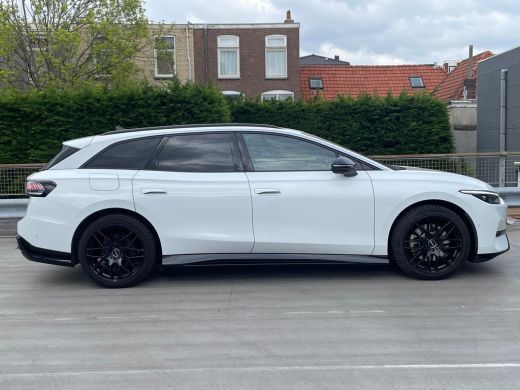 Volkswagen ID.7 Pro Business 286 pk 77 kWh | 20"LM velgen | Matrix Led | Stoelverwarming ActivLease financial lease