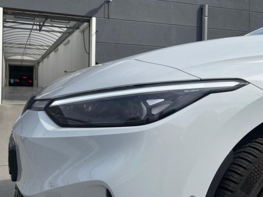 Volkswagen ID.7 Pro Business 286 pk 77 kWh | 20"LM velgen | Matrix Led | Stoelverwarming ActivLease financial lease