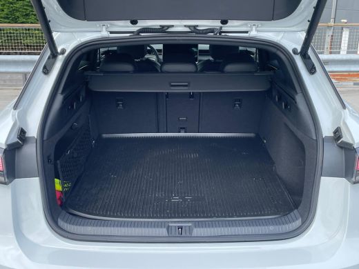 Volkswagen ID.7 Pro Business 286 pk 77 kWh | 20"LM velgen | Matrix Led | Stoelverwarming ActivLease financial lease