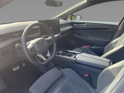 Volkswagen ID.7 Pro Business 286 pk 77 kWh | 20"LM velgen | Matrix Led | Stoelverwarming ActivLease financial lease
